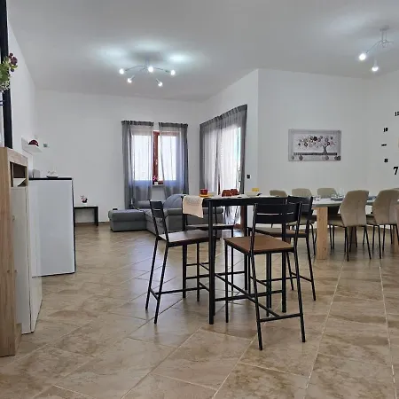 La Di Alice Vignacastrisi