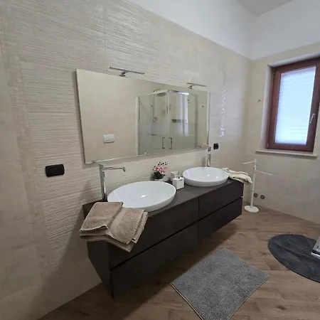 La Di Alice ויניאקסטריזי